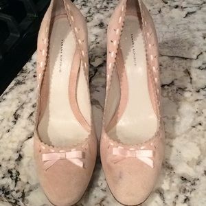 Beautiful feminine pink suede heels with bow